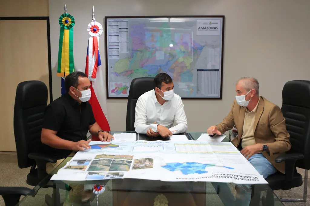 Governador Wilson Lima firma convenio com prefeitura de Boca do Acre para tratamento de agua 2 Foto Diego Peres Secom
