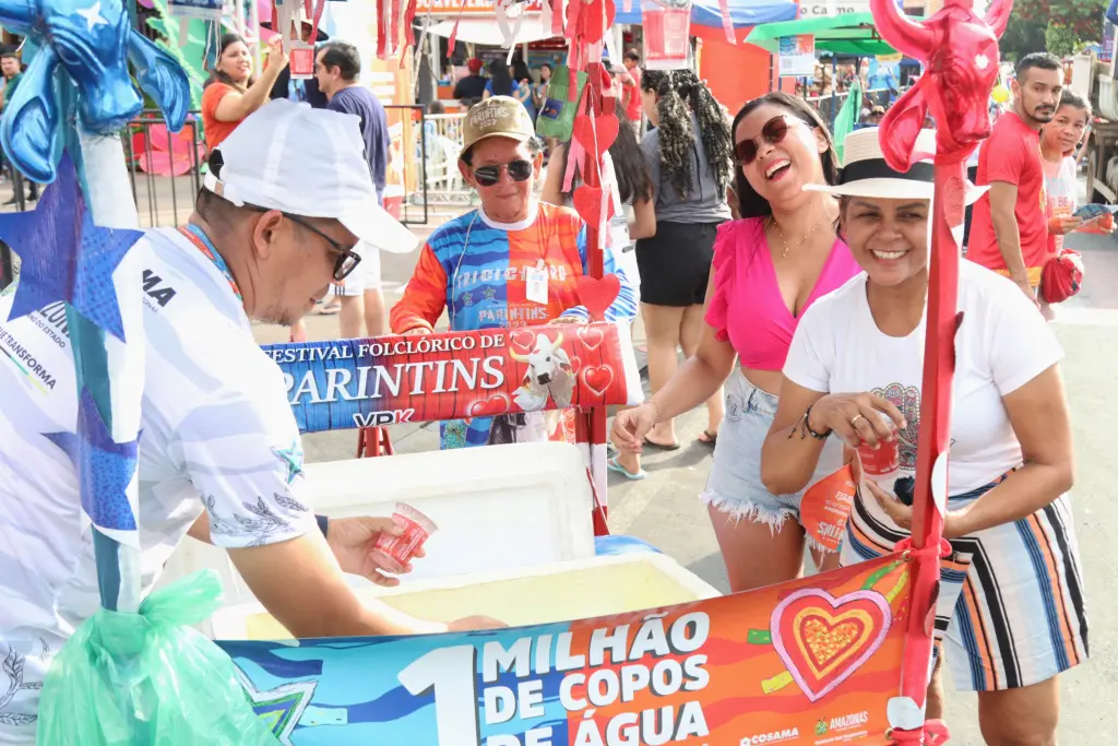 DISTRIBUIcaO DE aGUA EM PARINTINS FIL 23