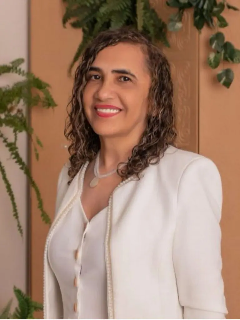 Ana Maria Araújo de Freitas