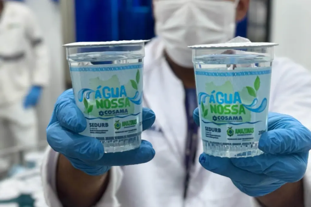 Fotos Reproducao Cosama Diversas acoes realizadas pela Cosama com distribuicao de copos de agua 10 1