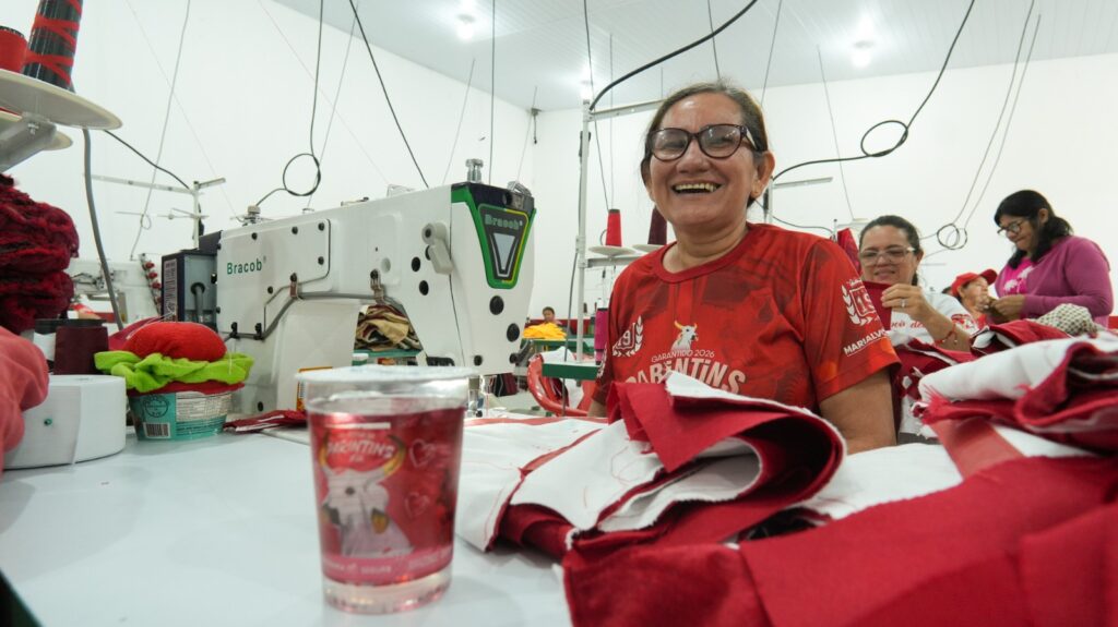 Cosama hitrada trabalhadores do Festival de Parintins_Foto_Alex Maia_Personagem Ilza Cristo (2)